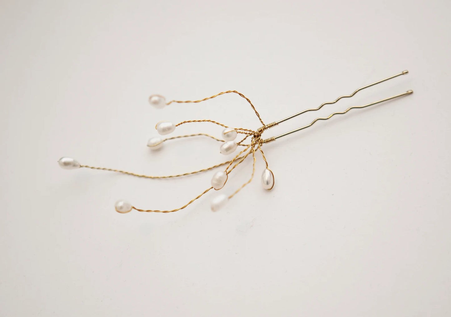 Spread-out Flowers Freshwater Pearl Hair Pins