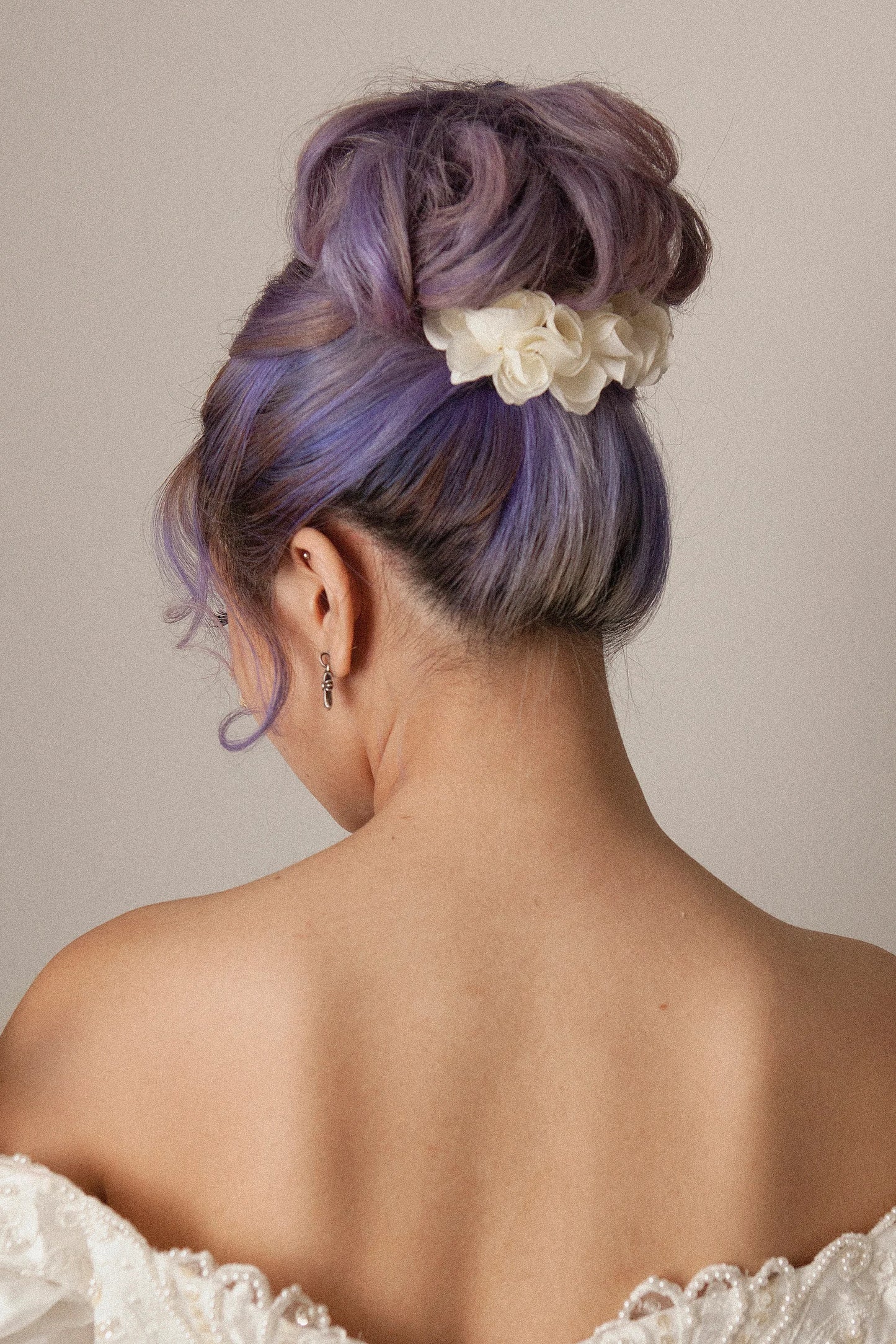 Silk Beige Flower Small Comb