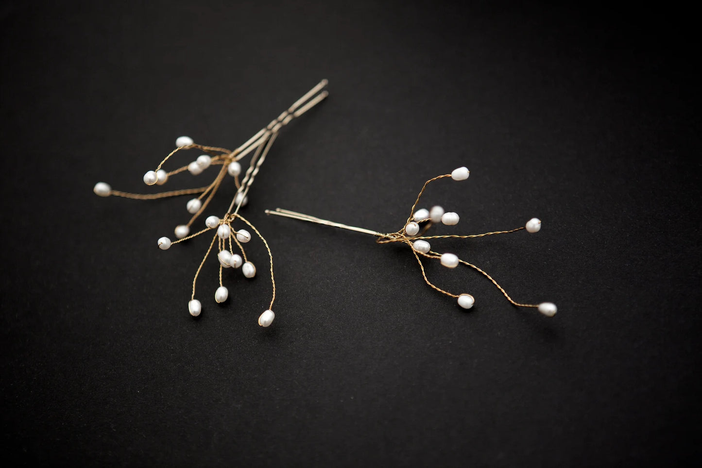 Spread-out Flowers Freshwater Pearl Hair Pins