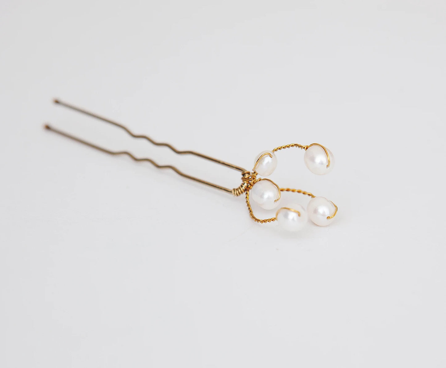 Spread-out Small Flowers Freshwater Pearl Hair Pins