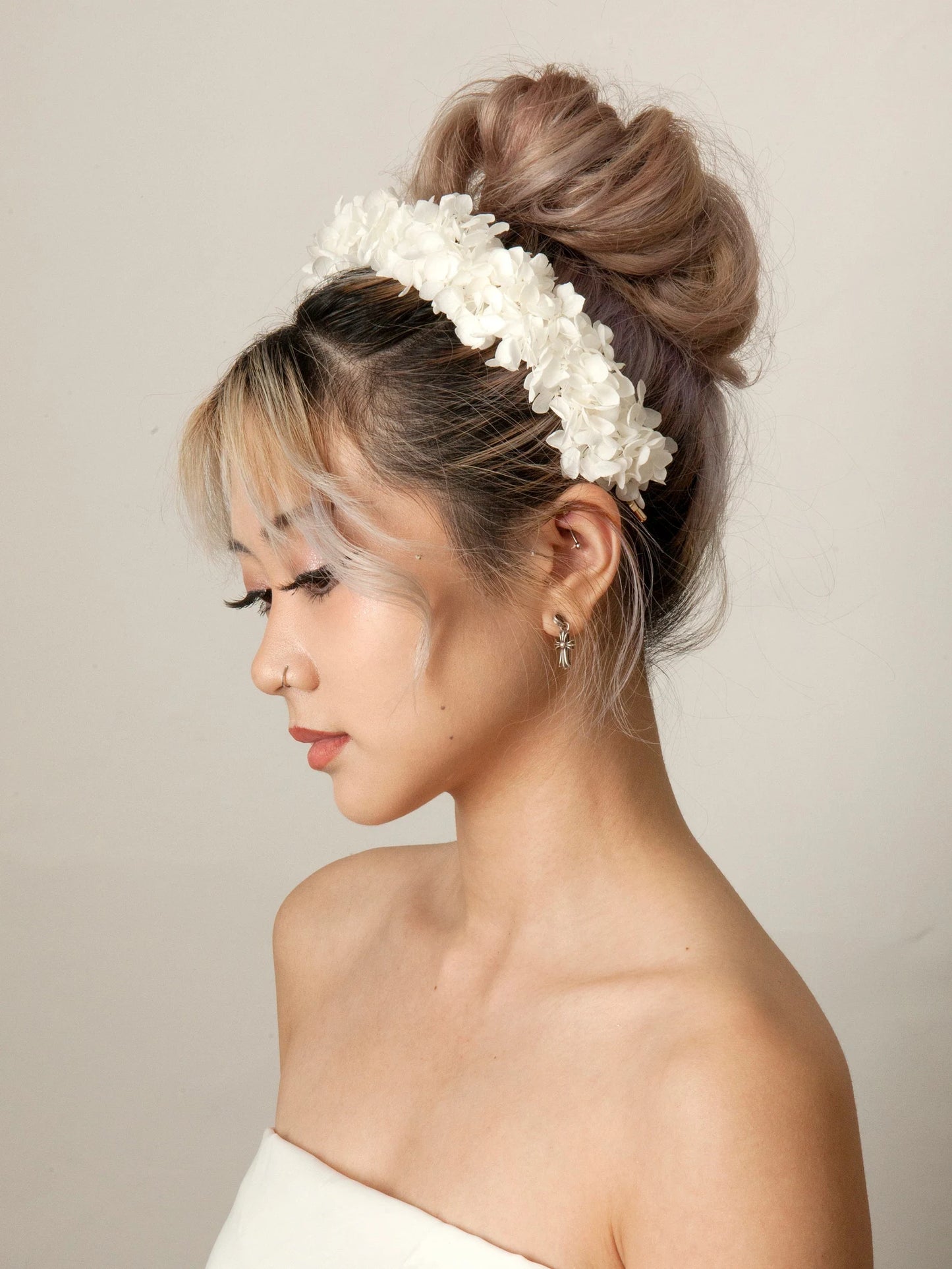 Dried Ivory Hydrangea Thin Headband